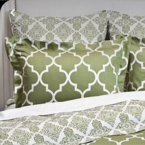 Z gallerie reversible shams (pair)